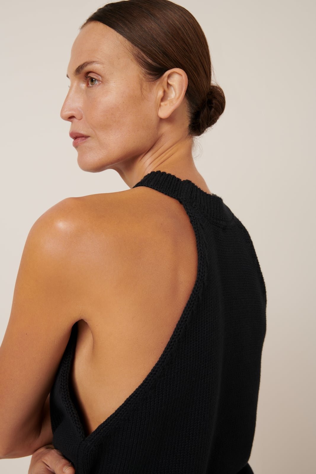 kowtow | Ebony Singlet | Black | Palm Boutique