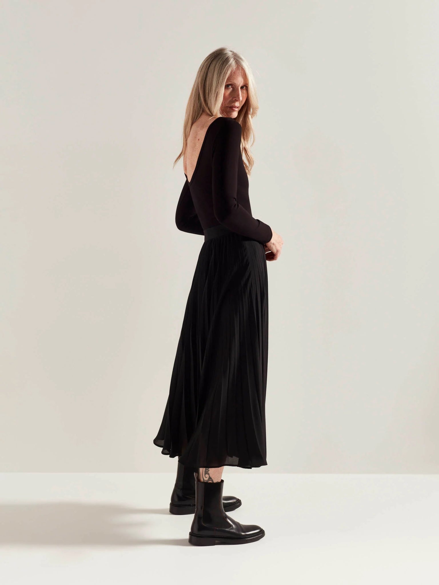 Juliette Hogan | Posey Pleat Skirt (Matte Pleat) | Black | Palm Boutique