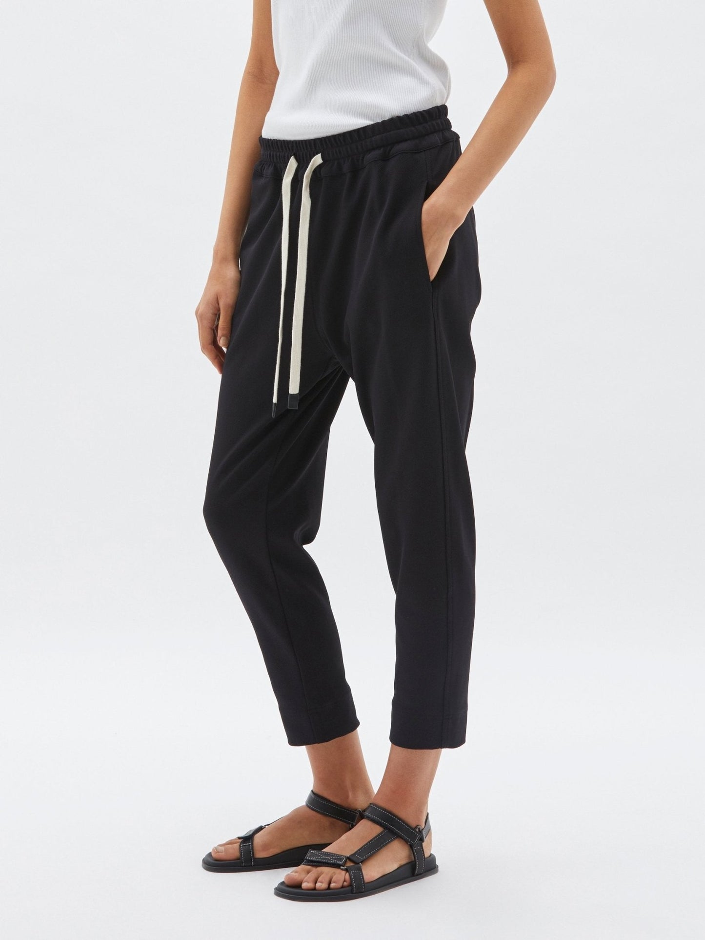 bassike | Stretch twill tapered pant | Black | Palm Boutique